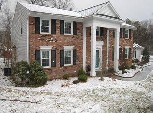 150 Fireside Ln, Camillus, NY 13031