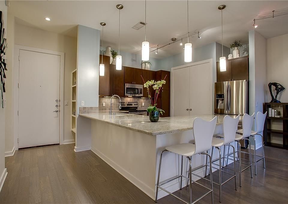 1st image of 2950 McKinney Ave APT 401