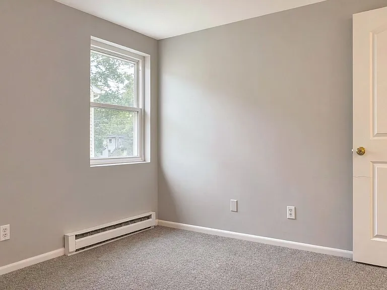 6249 Alexander St #D — Photo 12
