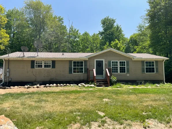 1661 Ambrose Rd, Mayville, MI 48744