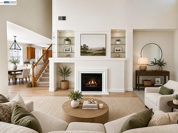 2nd image of 5 Almond Orchard Ln