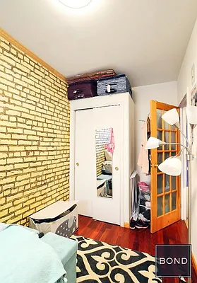 Rented by Bond New York | media 29