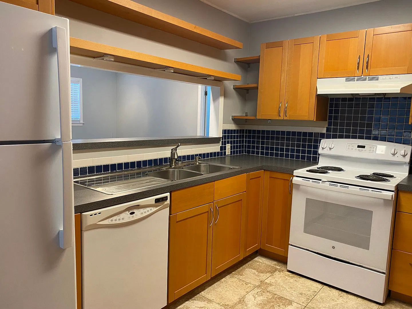 Two Bedroom - Fish Village Home — Photo 3