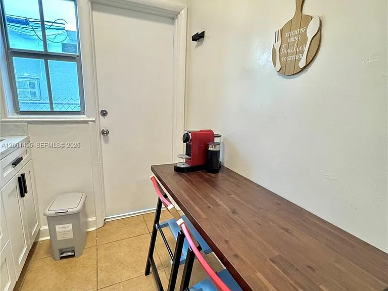 1561 Lenox Ave #6 — Photo 8
