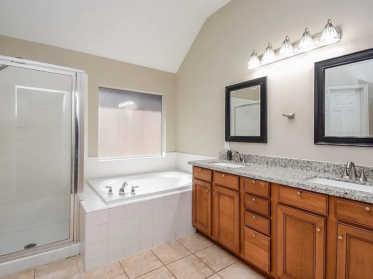 28026 Rusty Hawthorne Dr — Photo 12
