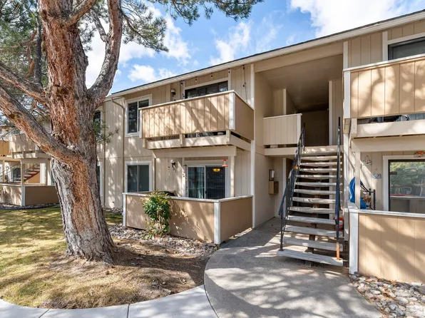 3865 E Leonesio Dr, Reno, NV 89512
