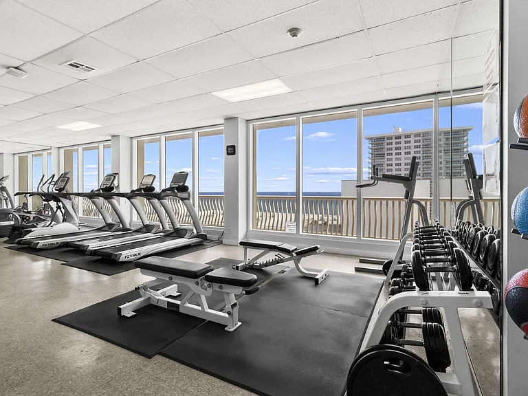 4020 Galt Ocean Dr #1504 — Photo 26