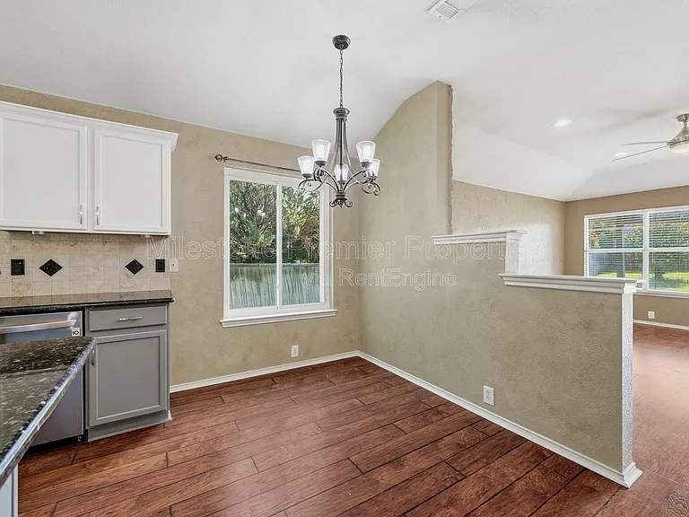 2304 Pheasant Run — Photo 10