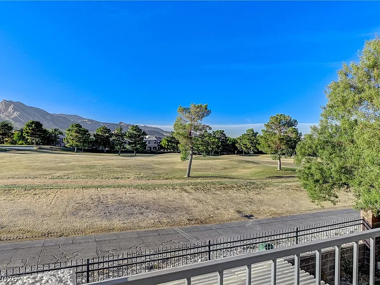 1317 Fox Acres Dr — Photo 65