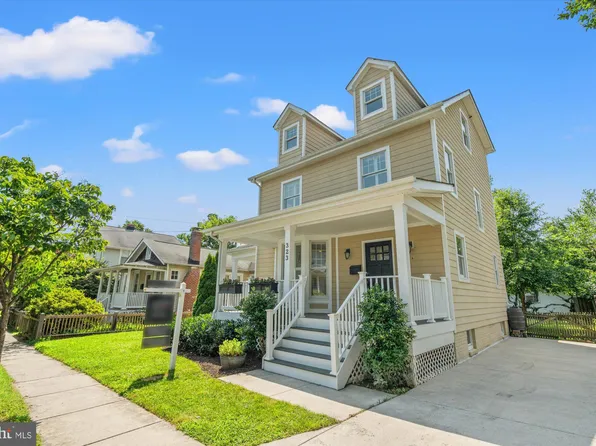 323 Clifford Ave, Alexandria, VA 22305