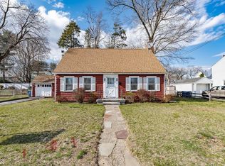 62 Oakland St, West Springfield, MA 01089