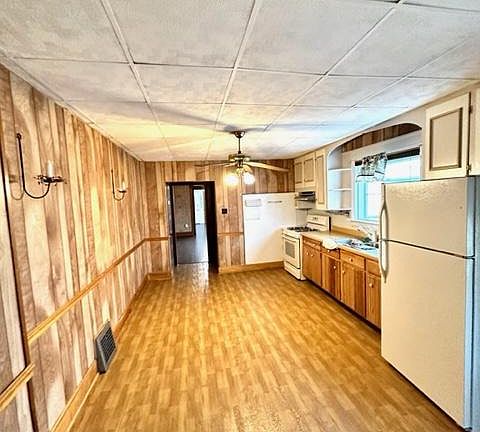 540 Baltimore Street - Kitchen