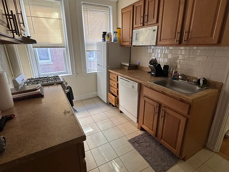 5 Barrows St #1 — Photo 5