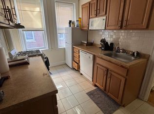 5 Barrows St APT 3, Boston, MA 02134