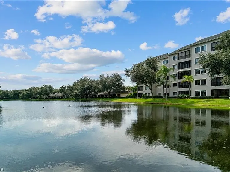 900 Arbor Lake Dr #9-307 — Photo 32