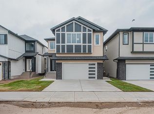 137 S Saddlecrest Cir NE, Calgary, AB T3J0Z2