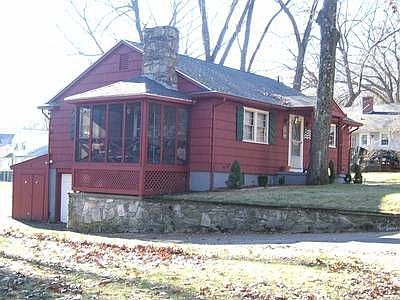 2nd image of 15 Melba Ave