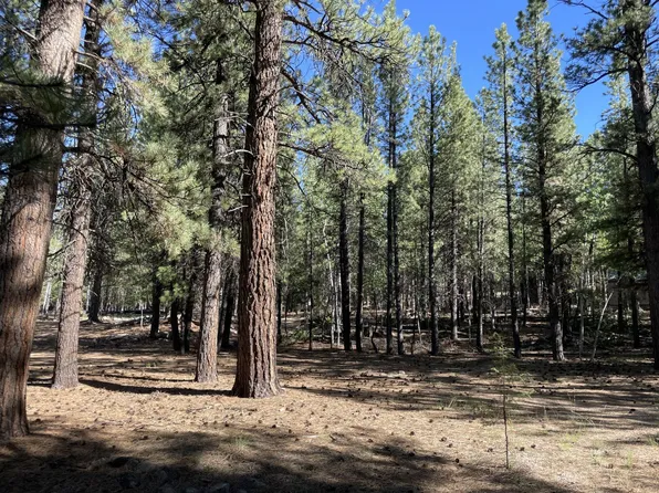 90 W Mammoth View Dr, Hatch, UT 84735