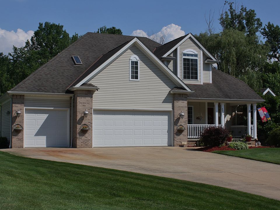 1st image of 8456 Cliffview Dr