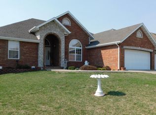3331 N Blair Ct, Springfield, MO 65803