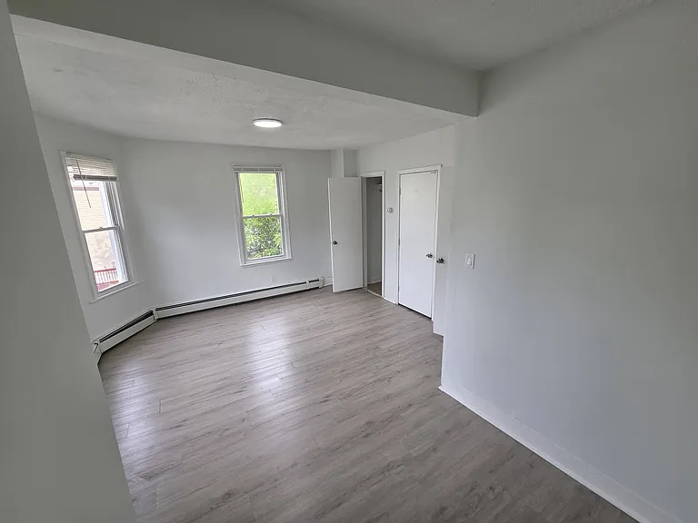 Bedroom/Living room 2