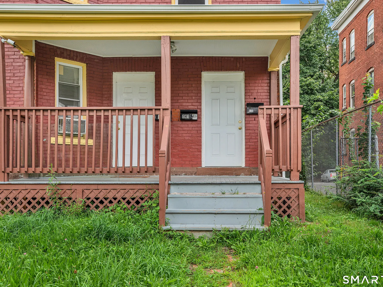 3 bed, 1.0 bath, 1177 sqft, $2,000 — Photo 2