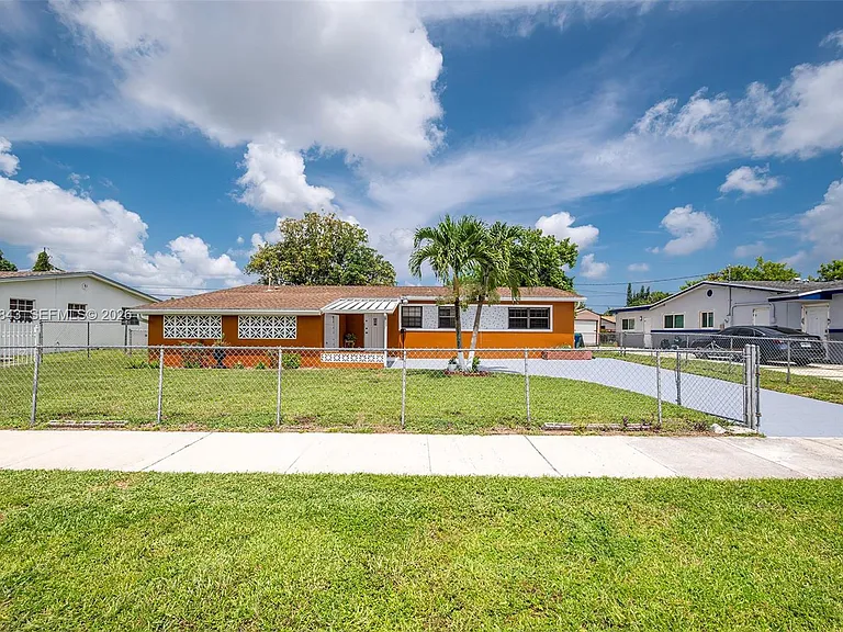 19401 NW 23rd Ave — Photo 32