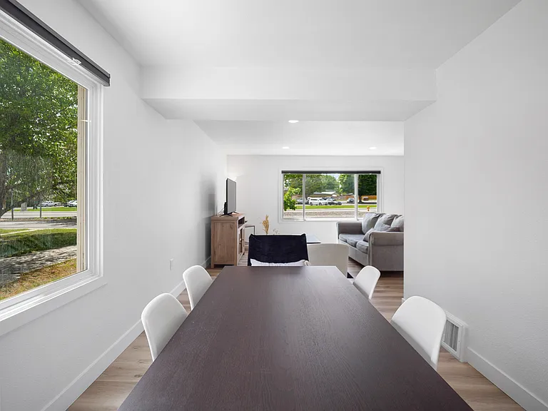 1410 Swift Blvd — Photo 6