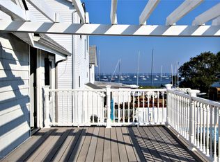 24 Prospect St, Keyport, NJ 07735