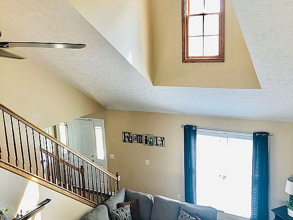 4th image of 1161 Newell Ln
