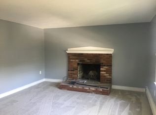 46 Fisher St FLOOR 2, Franklin, MA 02038