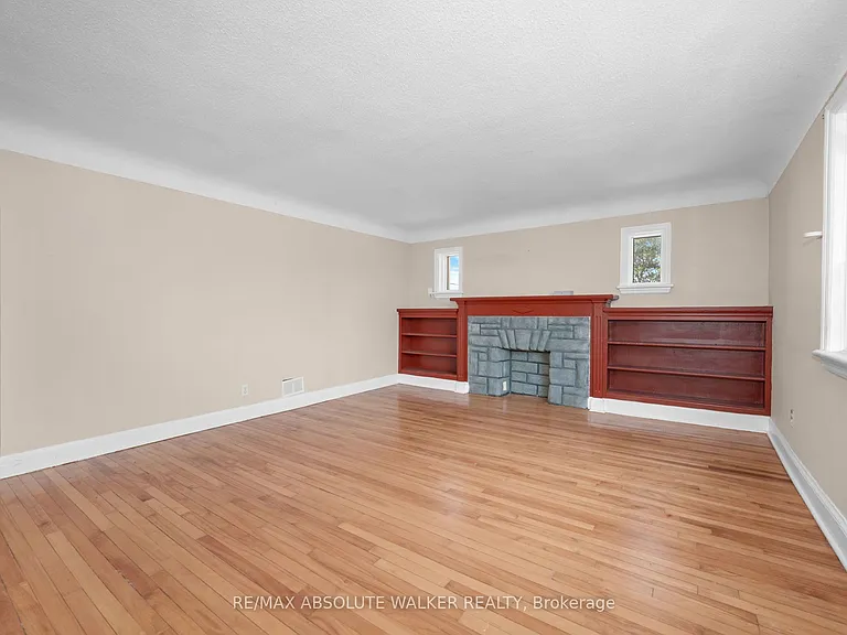 131 Dagmar Ave #3 — Photo 5