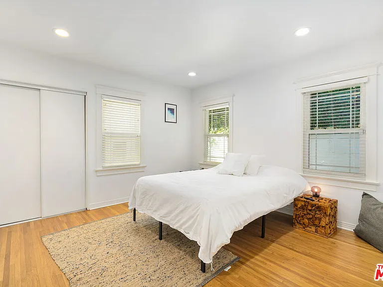 801 N Laurel Ave — Photo 8