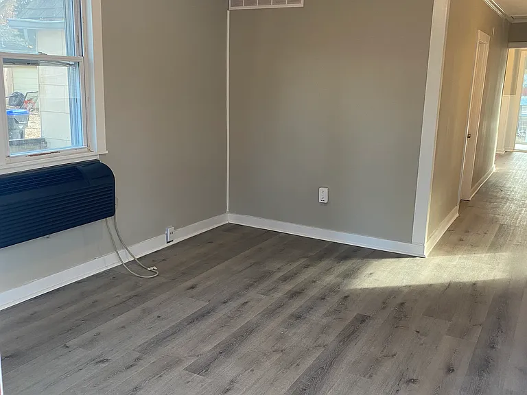 1811 SW Cherokee St — Photo 5