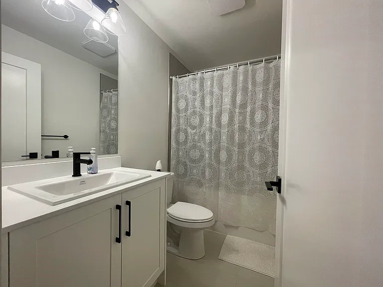 1965X 76a Ave — Photo 5
