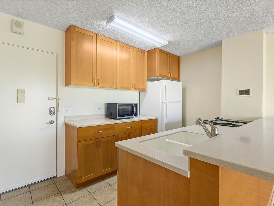 1st image of 1050 Kinau St APT 301