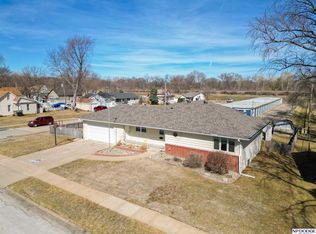 1960 Front St, Blair, NE 68008