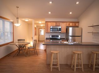 528 Cherry Ln, Roberts, WI 54023