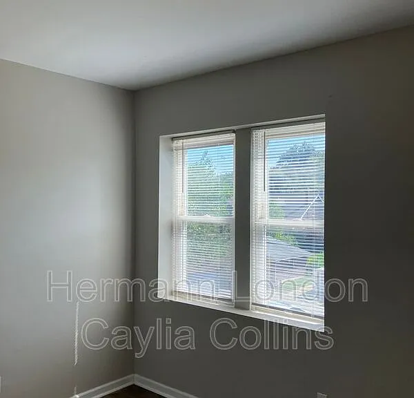 3660 Bates St #2E — Photo 9
