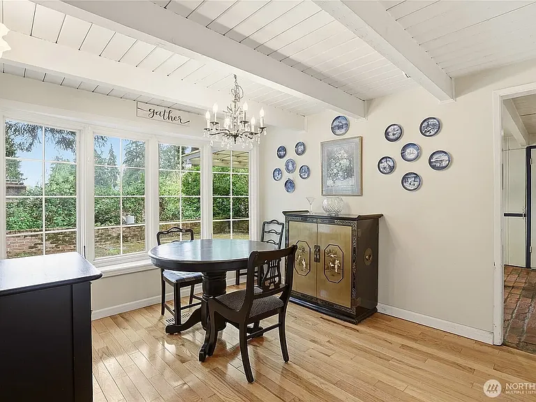 12404 NE 6th Pl — Photo 8
