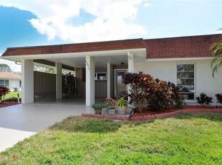1372 Glendale Cir W #239, Sarasota, FL 34232