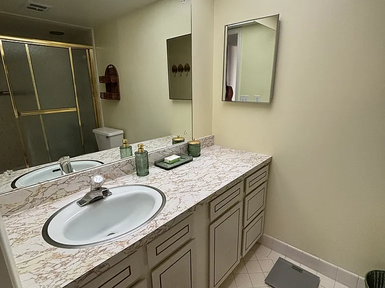 5220 Brittany Dr S #701 — Photo 17
