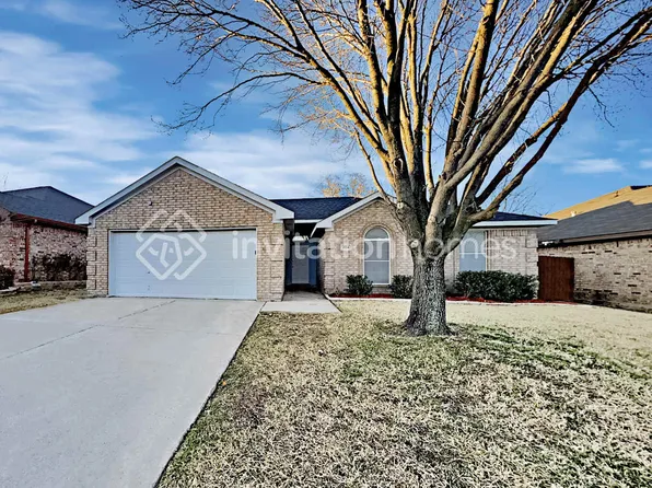 3724 Periwinkle Dr, Fort Worth, TX 76137