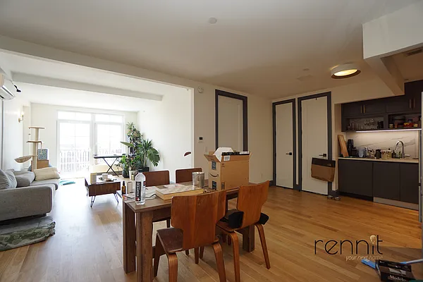 Rented by Rennit Inc. | media 54