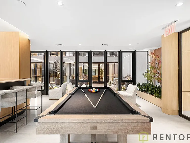 622 11th Ave #1108N — Photo 32