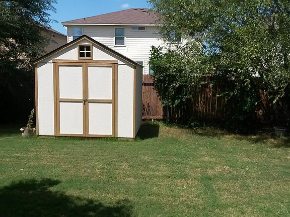 3rd image of 12604 La Paz Ln