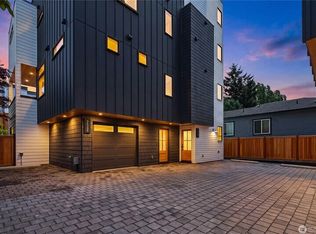 3638 Greenwood Ave N #B, Seattle, WA 98103