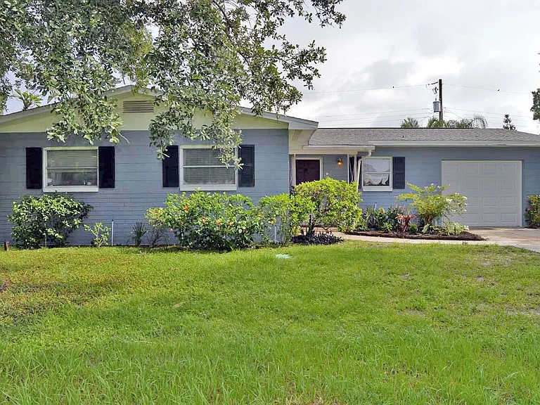 4717 W Chapin Ave — Photo 24