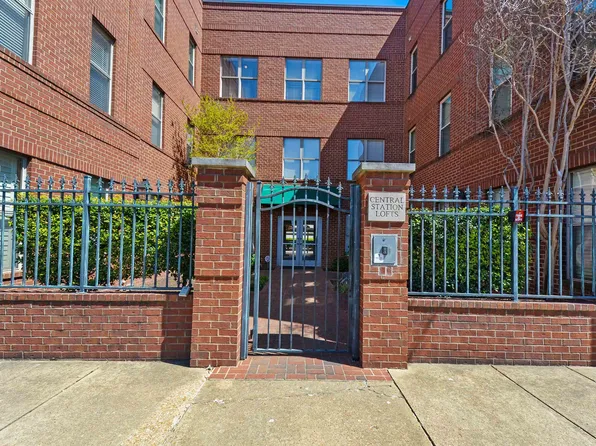 600 S Main St APT 303, Memphis, TN 38103