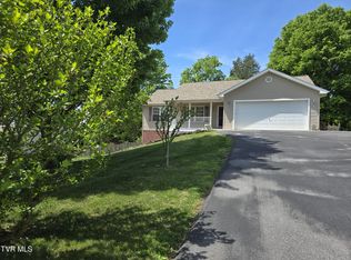 210 Taylor Dr, Piney Flats, TN 37686
